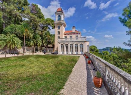 Villa in Grasse, France (price on request)