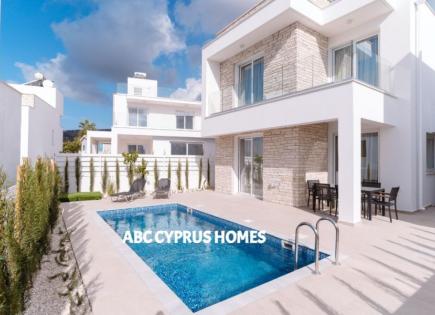 Villa for 475 000 euro in Paphos, Cyprus