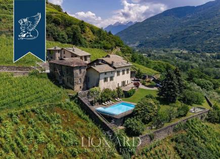 Villa in Sondrio, Italy (price on request)