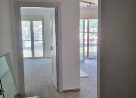 Piso para 124 000 euro en Becici, Montenegro