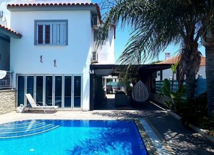 Villa for 650 000 euro in Larnaca, Cyprus