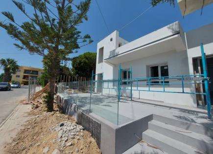 Bungalow pour 550 000 Euro à Larnaca, Chypre