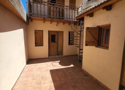 Townhouse for 300 000 euro in Larnaca, Cyprus