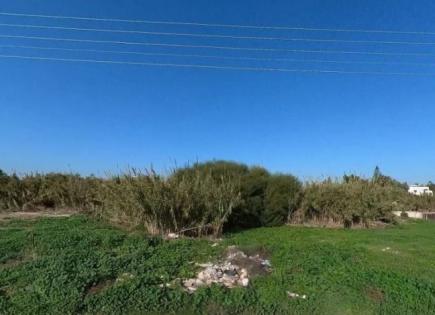 Land for 400 000 euro in Larnaca, Cyprus