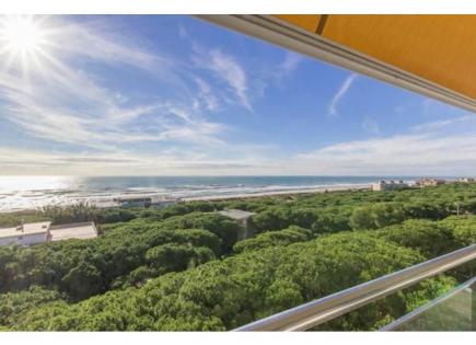 Flat for 545 000 euro in Gava Mar, Spain