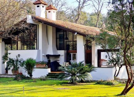 Villa für 550 000 euro in Sabaudia, Italien