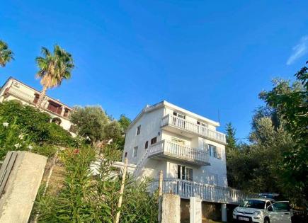 Casa para 325 000 euro en Dobra Voda, Montenegro