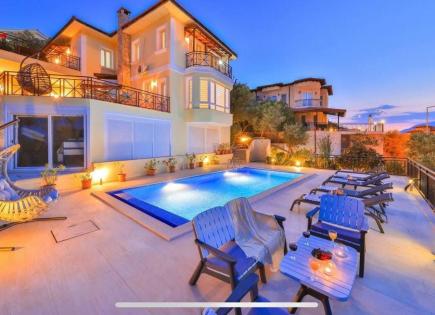 Villa for 700 000 euro in Kaş, Turkey