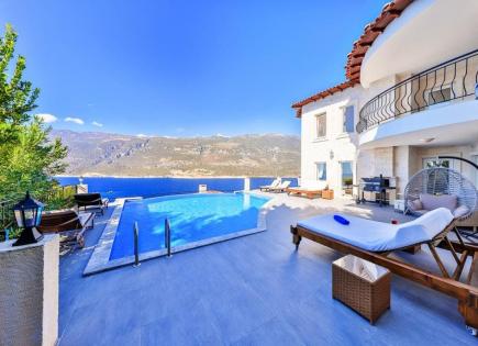 Townhouse for 1 500 000 euro in Kaş, Turkey