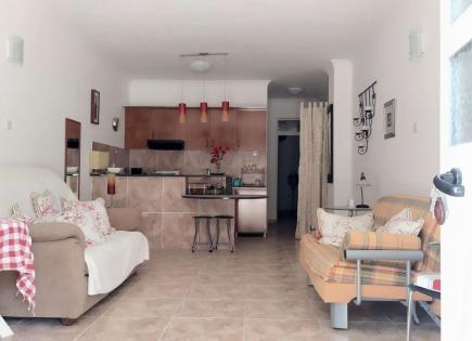 Flat for 72 500 euro in Sveti Stefan, Montenegro