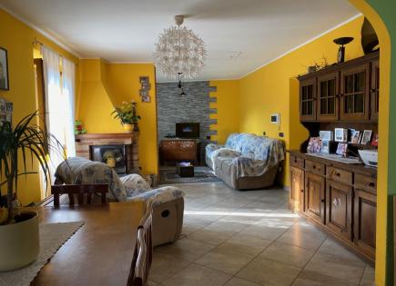 Piso para 230 000 euro en Valsolda, Italia