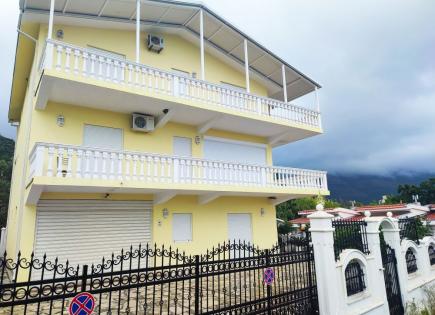 Casa para 360 000 euro en Sutomore, Montenegro