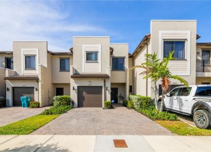 Maison urbaine pour 522 962 Euro à Miami, États-Unis