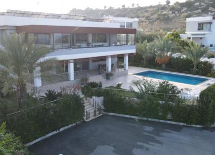 Villa for 1 788 200 euro in Esentepe, Cyprus