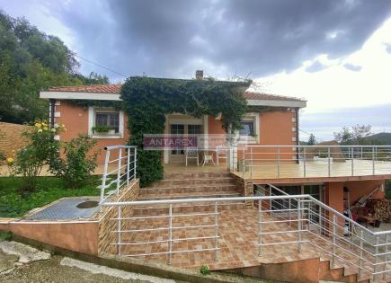 Villa für 250 000 euro in Zelenika, Montenegro