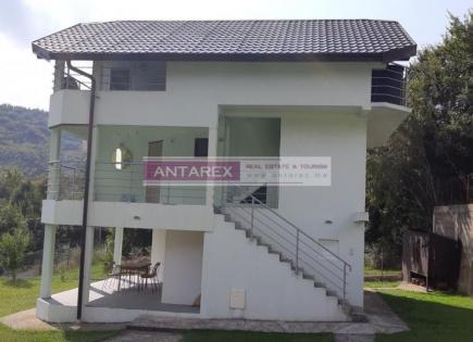 Villa for 180 000 euro in Zelenika, Montenegro