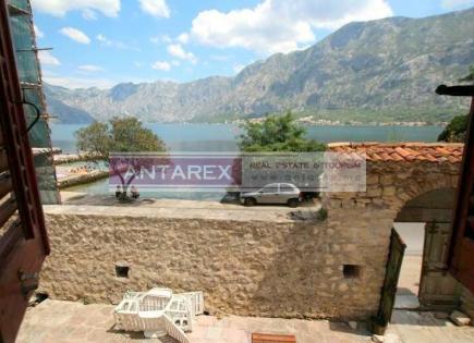 Villa for 850 000 euro in Prcanj, Montenegro