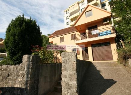 Villa pour 683 000 Euro à Dobrota, Monténégro