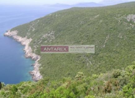 Land for 599 000 euro on Lustica peninsula, Montenegro