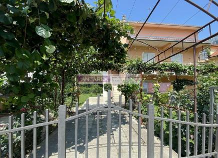 Villa pour 210 000 Euro à Zelenika, Monténégro