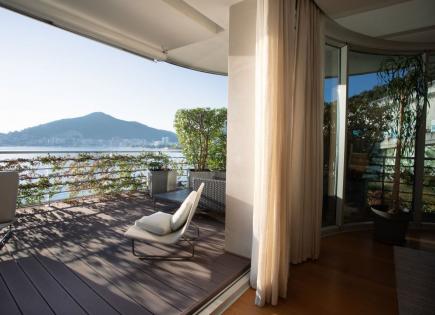 Penthouse for 2 700 000 euro in Budva, Montenegro