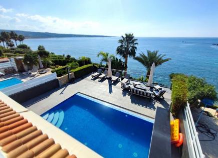 Villa for 2 500 000 euro in Paphos, Cyprus