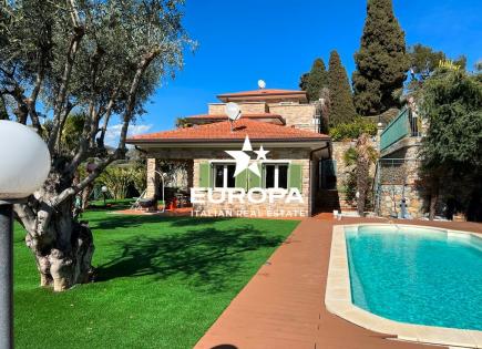 Villa pour 2 200 000 Euro à Bordighera, Italie