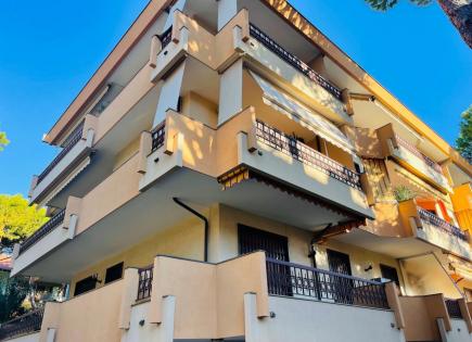 Penthouse for 1 050 000 euro in Bordighera, Italy