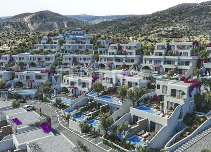 Townhouse for 580 000 euro in Kyrenia, Cyprus