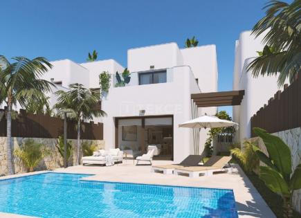 Villa für 540 000 euro in Pilar de la Horadada, Spanien