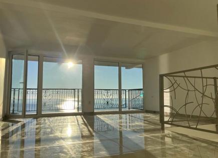 Flat for 140 000 euro in Dobra Voda, Montenegro