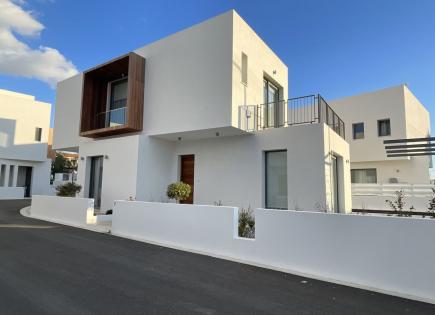 Villa for 720 000 euro in Paphos, Cyprus
