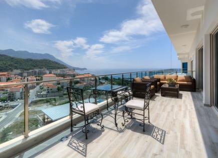 Piso para 220 000 euro en Becici, Montenegro