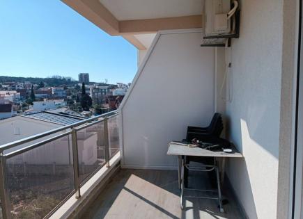 Flat for 85 000 euro in Dobra Voda, Montenegro