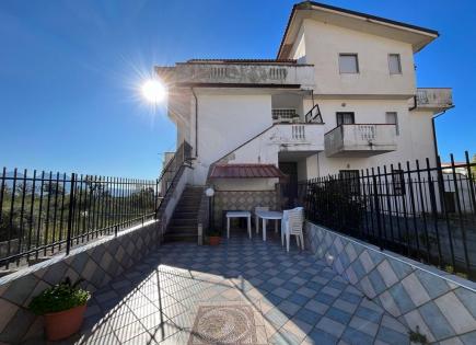Villa for 69 000 euro in Scalea, Italy