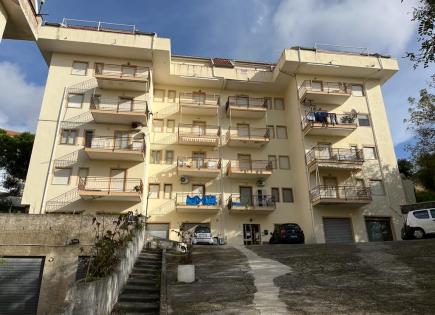 Appartement pour 36 000 Euro à Scalea, Italie