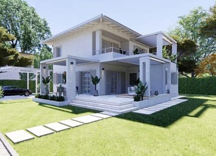 Haus für 1 300 000 euro in Forte dei Marmi, Italien