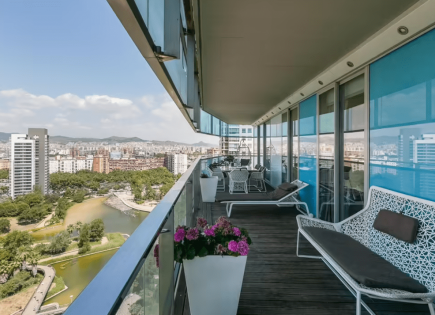 Flat for 1 300 000 euro in Barcelona, Spain