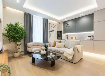 Wohnung für 1 049 000 euro in Madrid, Spanien