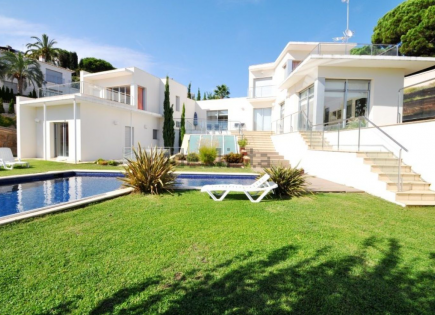 House for 850 000 euro on Costa Brava, Spain