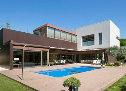 Haus für 3 900 000 euro in Costa del Garraf, Spanien