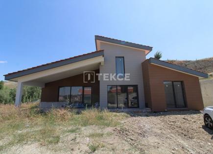 Villa for 122 000 euro in Bala, Turkey