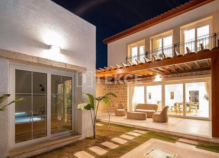 Villa pour 530 000 Euro à Milas, Turquie