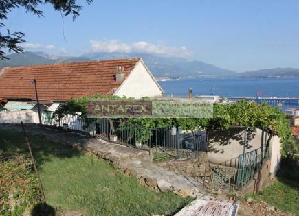 Villa para 150 000 euro en Bijela, Montenegro