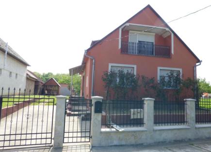 Villa pour 110 000 Euro en Hongrie