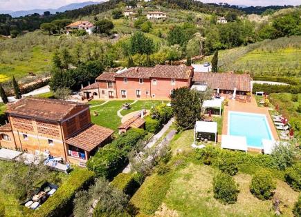 Maison de rapport pour 1 590 000 Euro à Lucques, Italie