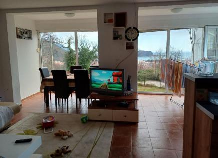 Haus für 300 000 euro in Budva, Montenegro