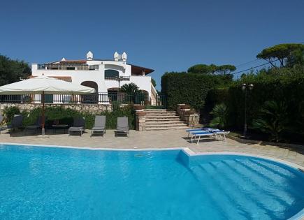 Villa en San Felice Circeo, Italia (precio a consultar)