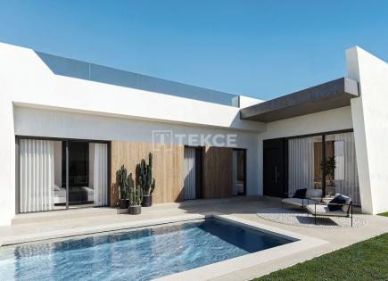 Villa for 400 000 euro in San Miguel de Salinas, Spain