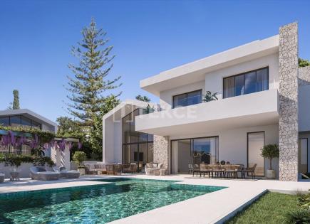 Villa for 2 350 000 euro in Marbella, Spain